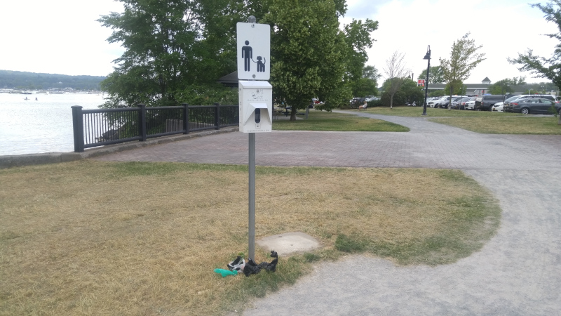 kershaw_doggy_station_2